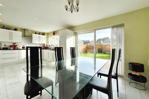 4 bedroom semi-detached house for sale, Holland Pines, Berkshire RG12