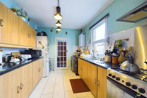 3 bedroom end of terrace house for sale, Battle Road, Belvedere, Kent, DA17