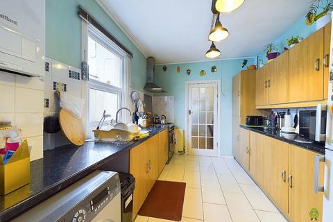 3 bedroom end of terrace house for sale, Battle Road, Belvedere, Kent, DA17