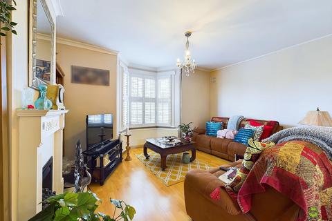81 Battle Road, Belvedere, DA17 6DU