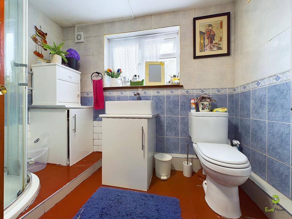 Presented by Kevin at Ewe Move Bexleyheath and Dart