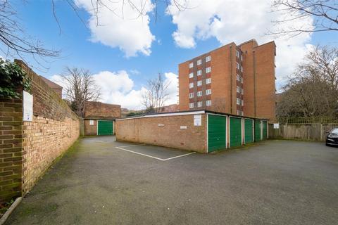 Flat 12, 12 Cedar Road, Sutton, SM2 5DA
