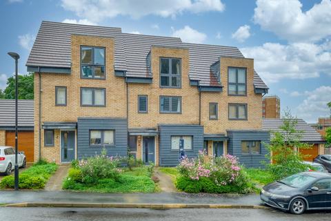 3 bedroom townhouse for sale, New House Farm Drive, Northfield, Birmingham, B31 2FW