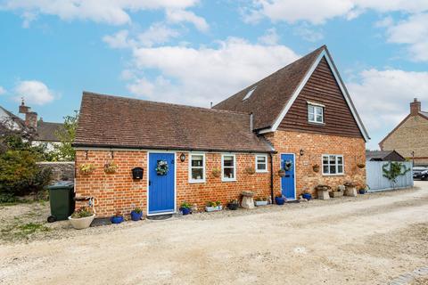 3 bedroom barn conversion for sale, Merton Road, Bicester OX25