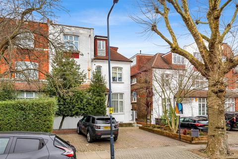 2 bedroom flat for sale, Chatsworth Road, London NW2