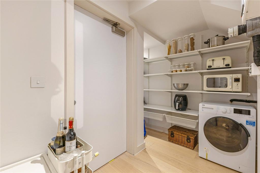 Pantry/Storage