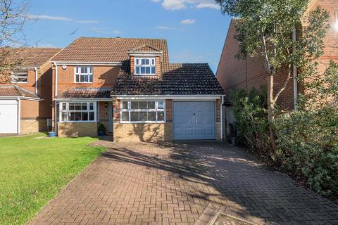 4 bedroom detached house for sale, Richardson Way, Cliffsend, CT12