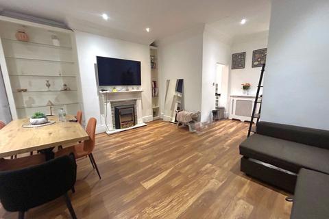 2 bedroom ground floor flat for sale, Collingham Place, London, SW5 0QF