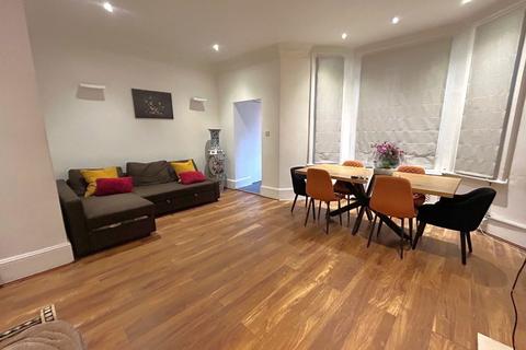 2 bedroom ground floor flat for sale, Collingham Place, London, SW5 0QF