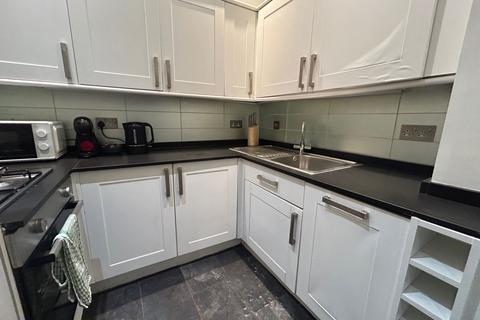 2 bedroom ground floor flat for sale, Collingham Place, London, SW5 0QF