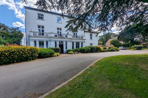 2 bedroom apartment for sale, Main Street, Balderton, Newark