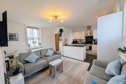2 bedroom apartment for sale, Main Street, Balderton, Newark