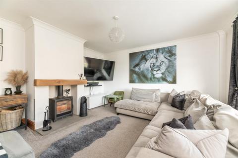 1 Coppice Wood Close, Guiseley, Leeds, LS20 9JR