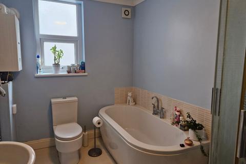 1 bedroom flat to rent, Park Road, Ramsgate, CT11