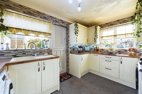 2 Bowness Drive, Askern, Doncaster, DN6 0RA