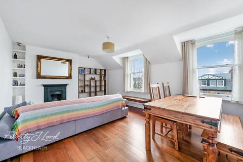 1 bedroom apartment for sale, Glenluce Road, London