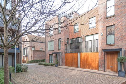 5 bedroom end of terrace house for sale, Marwood Square, London, N10