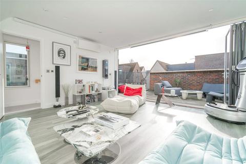 5 bedroom end of terrace house for sale, Marwood Square, London, N10