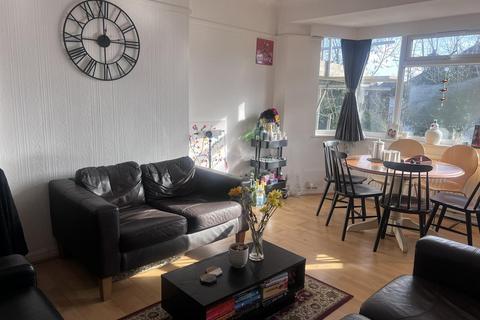 2 bedroom apartment to rent, Finchley Lane, Hendon, London, NW4