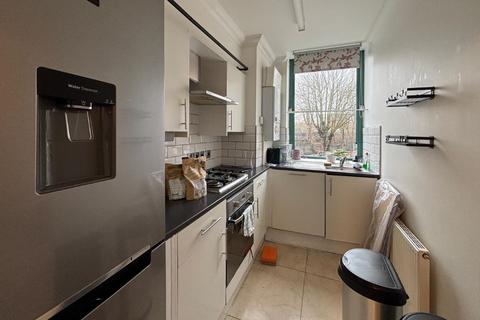 2 bedroom flat for sale, Flat 110 Jubilee Heights, 1 Shoot Up Hill, Kilburn, London, NW2 3UQ