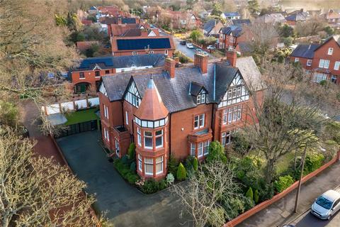 6 bedroom semi-detached house for sale, Park View Road, Lancashire FY8