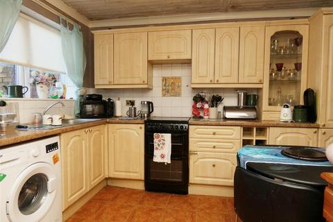 3 bedroom terraced house for sale, Hurst Park Drive, Huyton, Liverpool