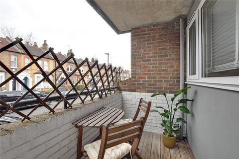 1 bedroom apartment for sale, Holywell Close, Blackheath, London, SE3