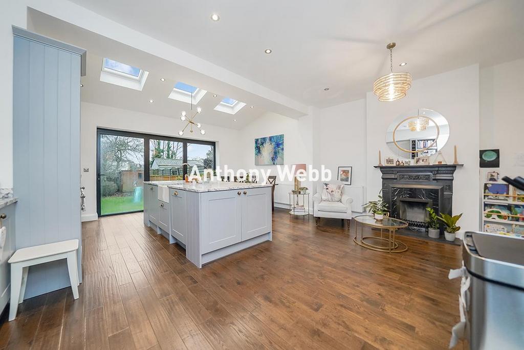 Dining Room / Kitchen
