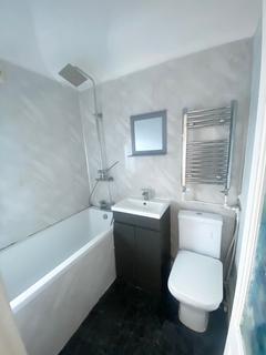 92 Gladeside Road, Manchester, M22 9GG