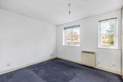 1 bedroom flat for sale, Donald Woods Gardens, Surbiton KT5