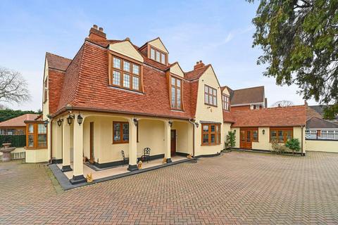 7 bedroom detached house for sale, Elm Grove, Hornchurch, RM11