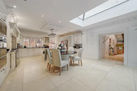 undefined, Elm Grove, Hornchurch, RM11