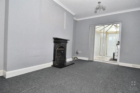 3 bedroom semi-detached house for sale, Farnham Road, Loughborough, Leicestershire, LE11 2LH