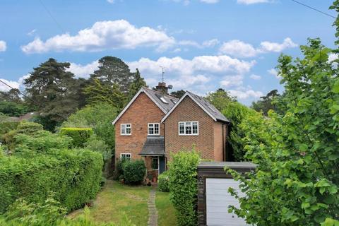 4 bedroom detached house for sale, Carlton Road, Headley Down, Hampshire, GU35
