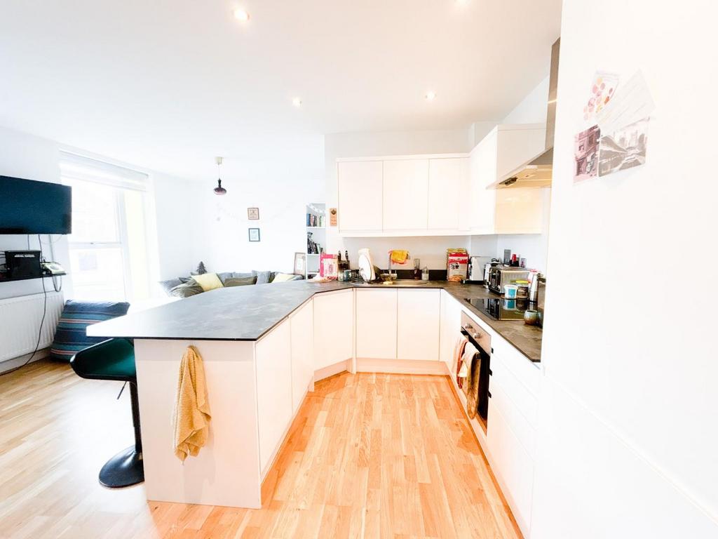Open Plan Kitchen and lounge
