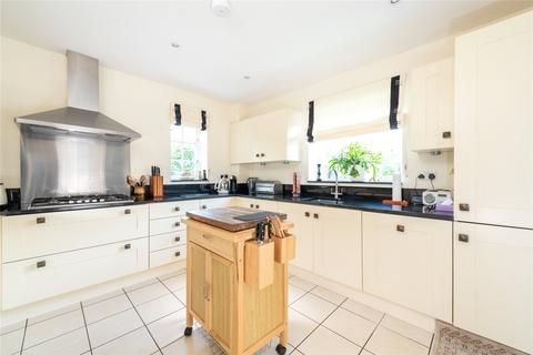 5 bedroom detached house for sale, London Road, Broughton, Milton Keynes, Buckinghamshire, MK10