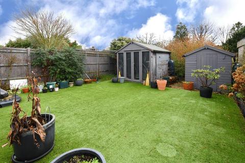 17 Lankton Close, Beckenham, BR3 5DZ