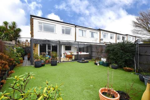 17 Lankton Close, Beckenham, BR3 5DZ