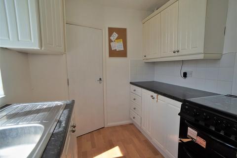 3 bedroom terraced house to rent, Finchley Close, Dartford, Kent