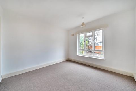 1 bedroom bungalow for sale, Juniper Road, Surrey RH2