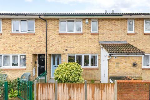 4 Phoenix Close, London, E8 4DF