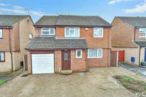 4 bedroom detached house for sale, Camellia Close, Rainham, Gillingham, Kent