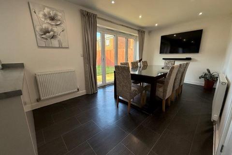 4 bedroom detached house for sale, Ashton Green Rd, Leicester. LE4 2AE