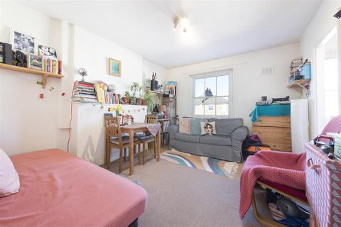 1 bedroom flat for sale, Agar Grove, London