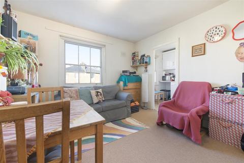 1 bedroom flat for sale, Agar Grove, London