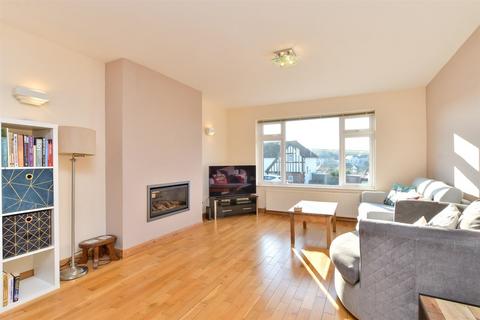 4 bedroom chalet for sale, Brambletyne Avenue, Saltdean, Brighton, East Sussex