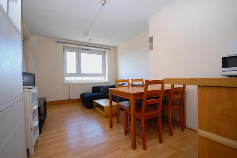4 bedroom flat to rent, Simms Road, London SE1