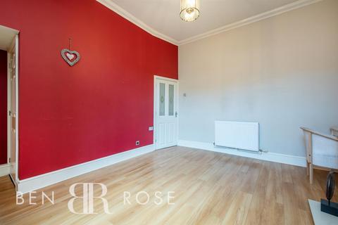 3 bedroom terraced house for sale, Springfield Road, Chorley