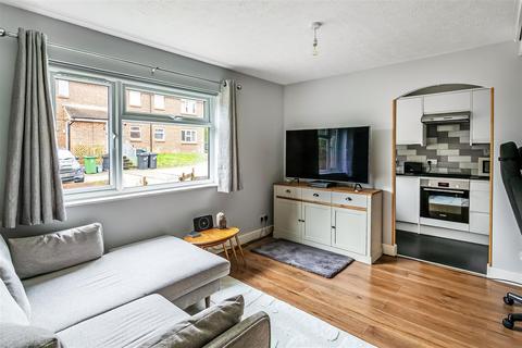 72 Bakers Way, Capel, Dorking, RH5 5JS