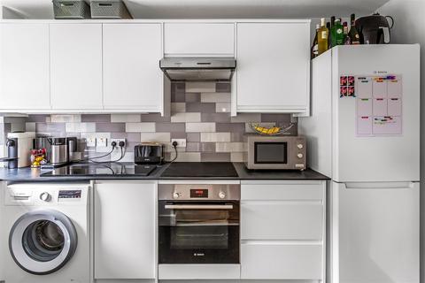 72 Bakers Way, Capel, Dorking, RH5 5JS